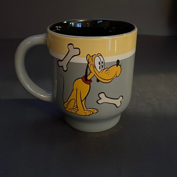 Disney Pluto Mug - Picture 1 of 4